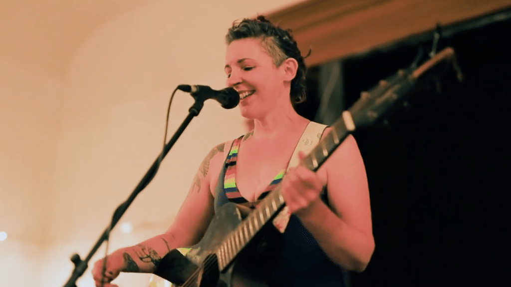 Sarah Donner Live - With pride